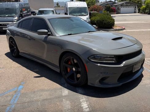 Used 2018 Dodge Charger R/T Scat Pack RWD image 1