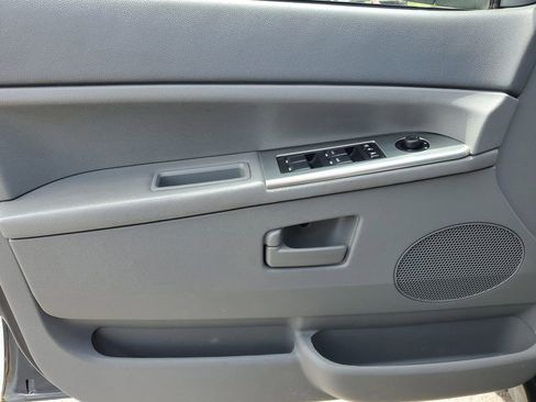 Used 2007 Jeep Grand Cherokee Laredo AWD/4WD image 18
