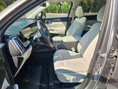 New 2026 Kia Sorento EX w/ EX Premium Package AWD/4WD image 22