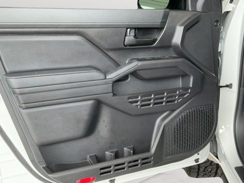 Used 2026 Toyota Tacoma SR AWD/4WD image 19