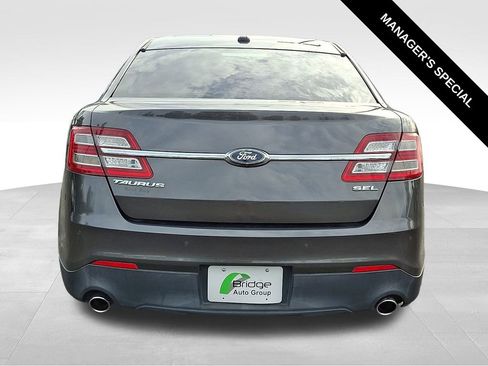 Used 2015 Ford Taurus SEL image 6