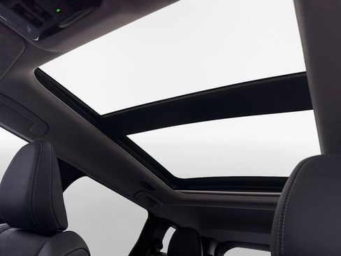 New 2025 Mitsubishi Outlander SE image 23