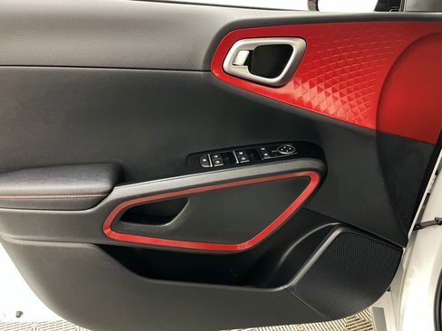 Used 2025 Kia Soul GT-Line FWD image 21