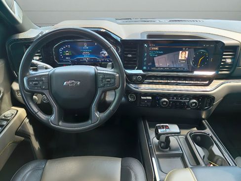 Used 2023 Chevrolet Silverado 1500 ZR2 w/ Technology Package AWD/4WD image 33