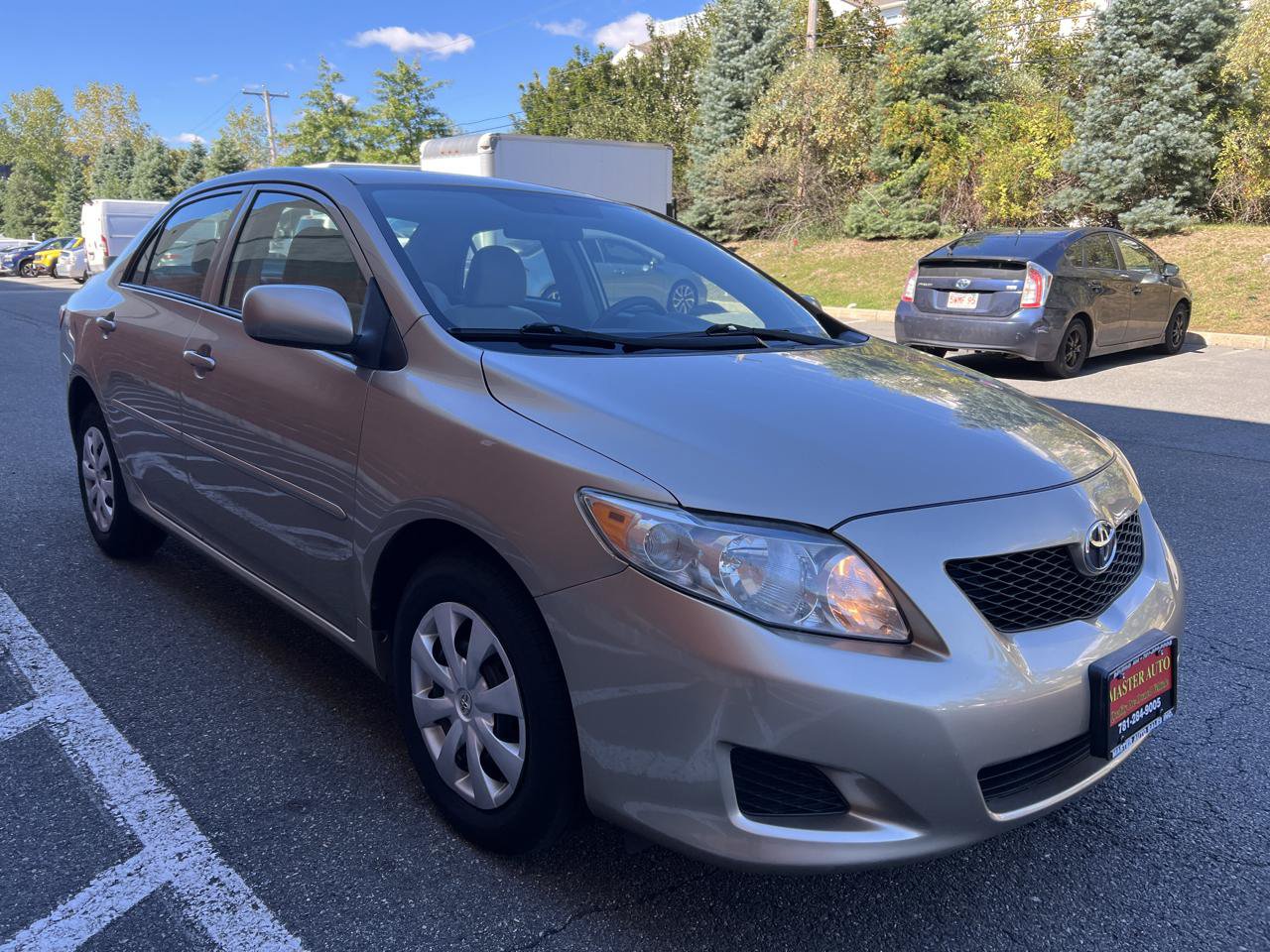 Used 2010 Toyota Corolla LE FWD image 4