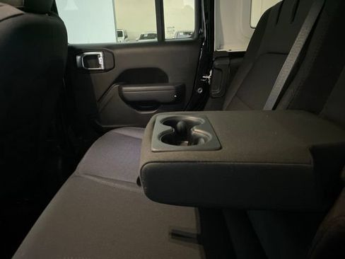 Used 2023 Jeep Wrangler Unlimited w/ Sun & Screen Package AWD/4WD image 73
