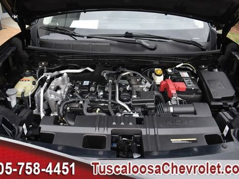 Used 2025 Nissan Kicks SV w/ Interior Electronics Package FWD image 36