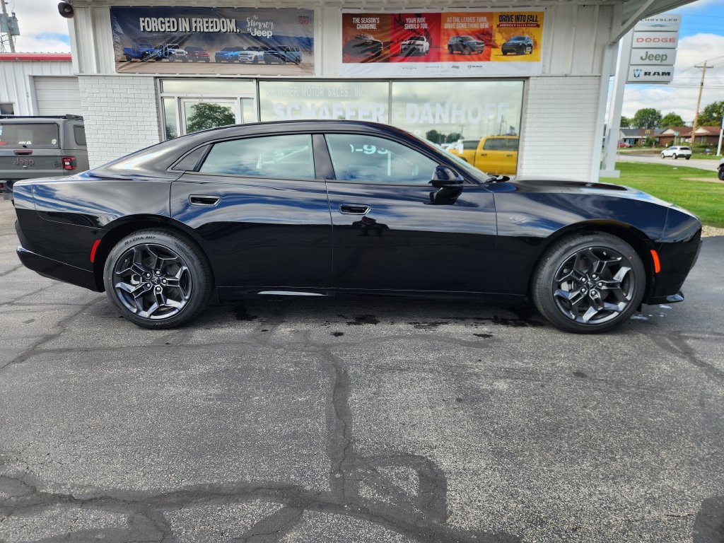 New 2027 Dodge Charger R/T AWD/4WD image 2