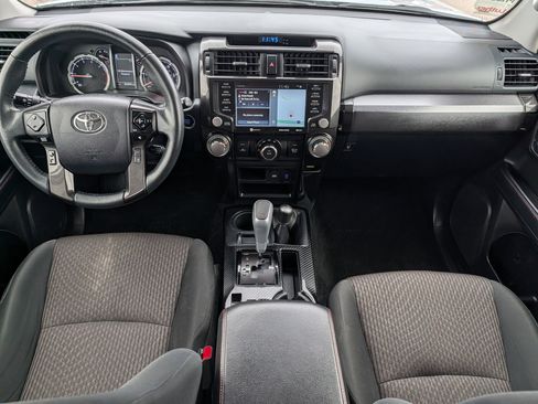 Used 2021 Toyota 4Runner TRD Off-Road image 10