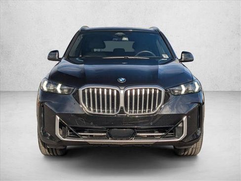Certified 2024 BMW X5 sDrive40i image 2