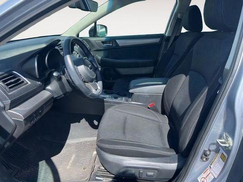 Used 2018 Subaru Outback 2.5i Premium image 8