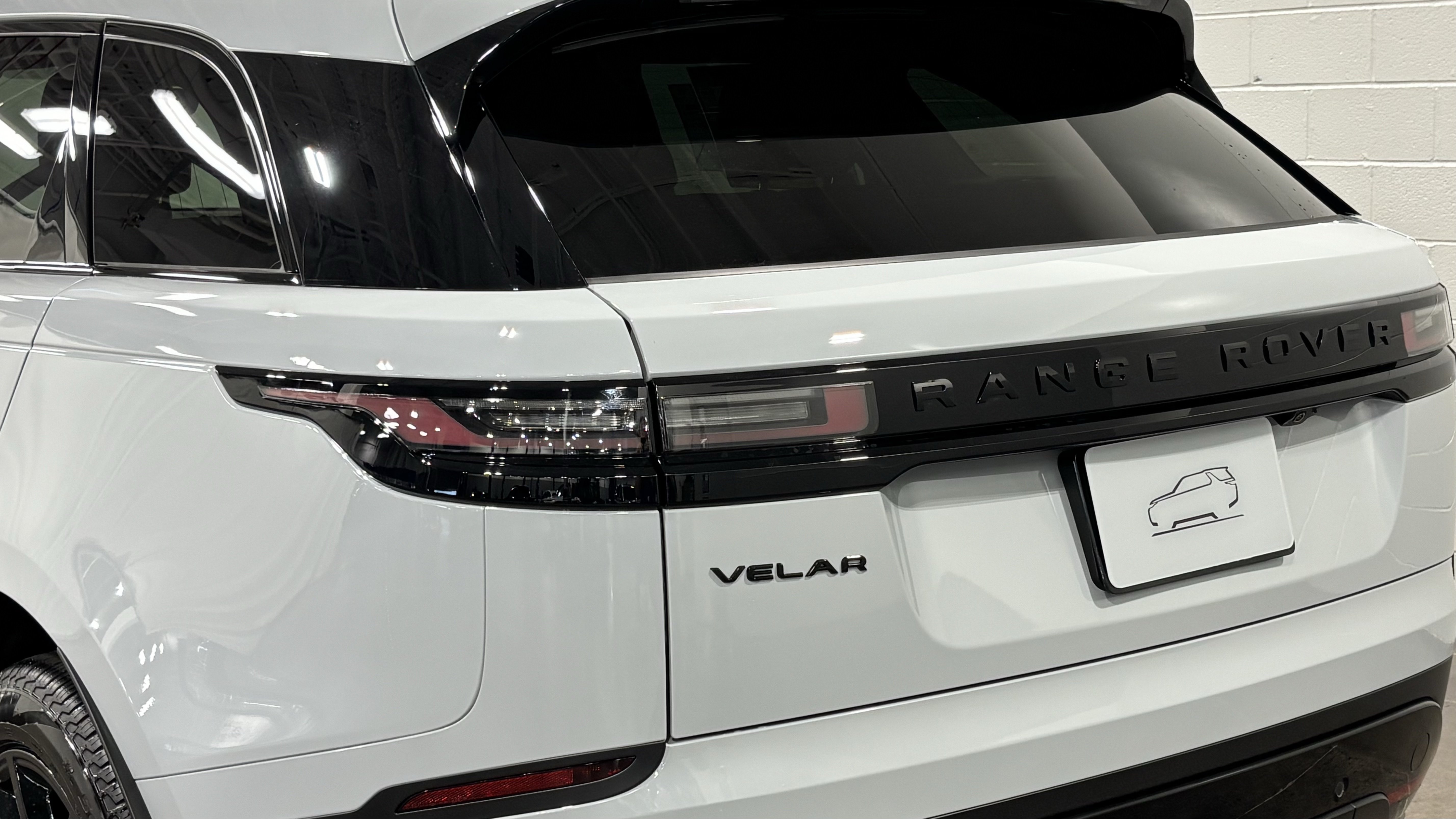 New 2026 Land Rover Range Rover Velar S AWD/4WD image 17