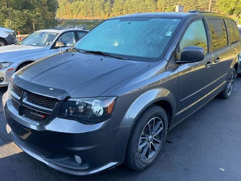 Used 2017 Dodge Grand Caravan GT image 6