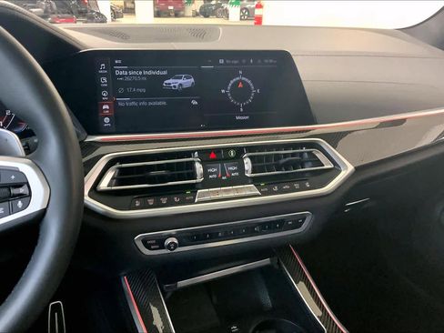 Used 2021 BMW X5 M50i image 7