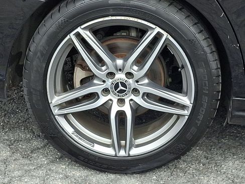 Used 2018 Mercedes-Benz E 300 4MATIC image 9