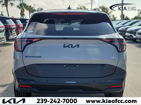 New 2026 Kia Sportage X-Line w/ X-Line Premium Package AWD/4WD image 5