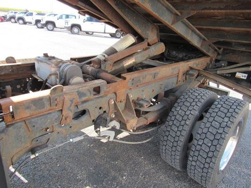 Used 2018 Ford F550 2WD Regular Cab Super Duty w/ Power Equipment Group image 43