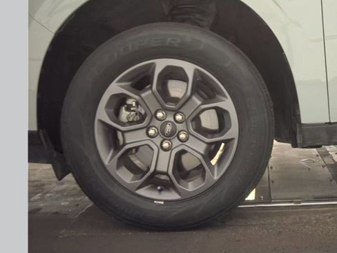 Used 2022 Ford Maverick XLT image 13