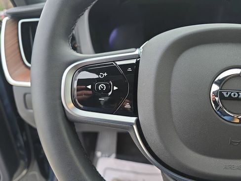 Used 2025 Volvo XC60 B5 Ultra w/ Protection Package Premier image 22