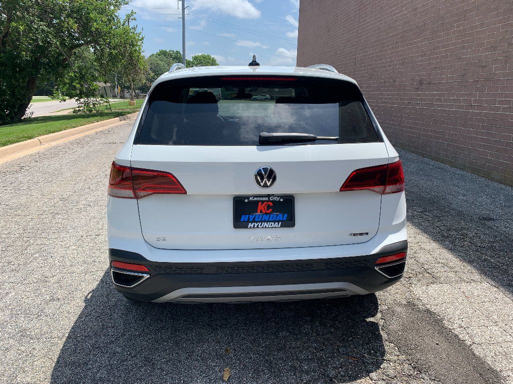 Used 2023 Volkswagen Taos SE w/ Panoramic Sunroof Package AWD/4WD image 21