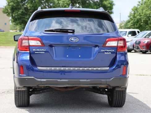 Used 2017 Subaru Outback 3.6R Touring w/ Protection Package #1 AWD/4WD image 10