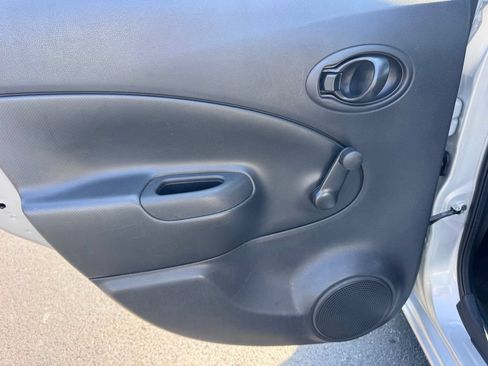 Used 2018 Nissan Versa Note S FWD image 22