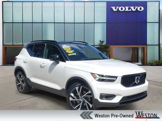 Used 2020 Volvo XC40 T5 R-Design AWD/4WD video 1