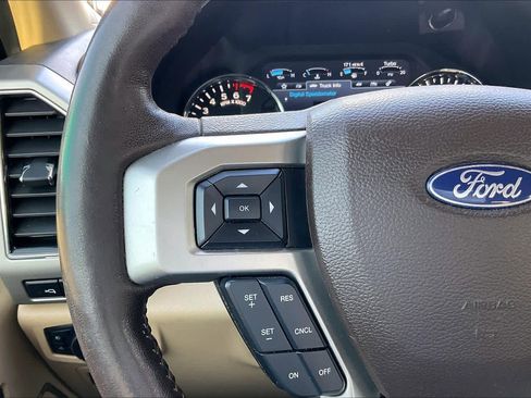 Used 2020 Ford F150 Lariat w/ Equipment Group 502A Luxury AWD/4WD image 24