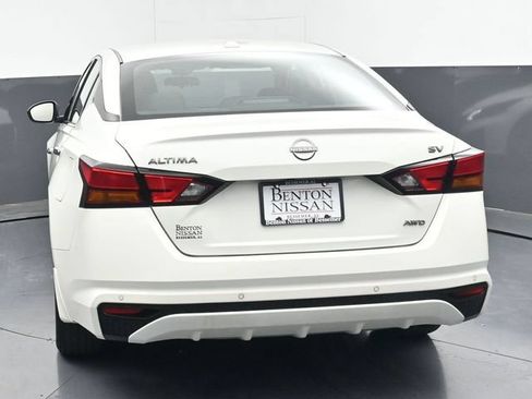 Used 2024 Nissan Altima 2.5 SV AWD/4WD image 40