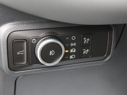 New 2026 Ford Explorer Active w/ Active Comfort Package AWD/4WD image 23