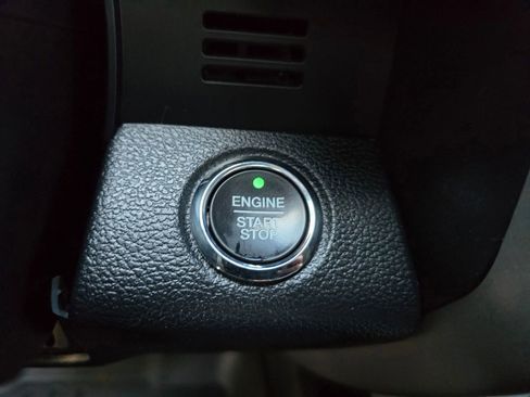 Used 2016 Ford F150 Lariat w/ Equipment Group 502A Luxury image 27