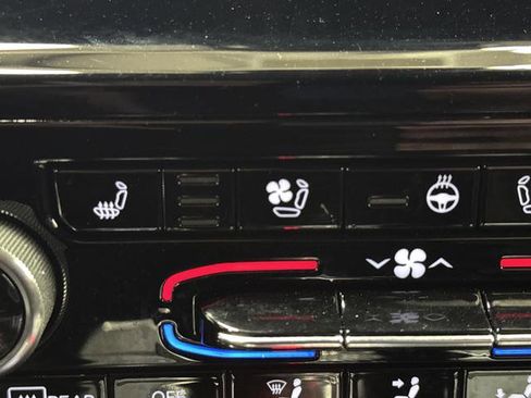 Used 2022 Jeep Grand Cherokee Summit w/ Advanced Protech Group IV image 8