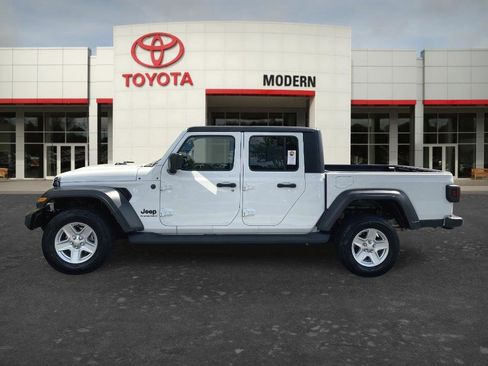 Used 2023 Jeep Gladiator Sport AWD/4WD image 7