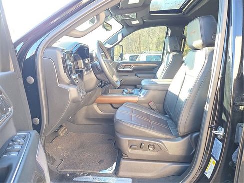 Used 2024 Chevrolet Silverado 2500 High Country w/ High Country Premium Package image 13