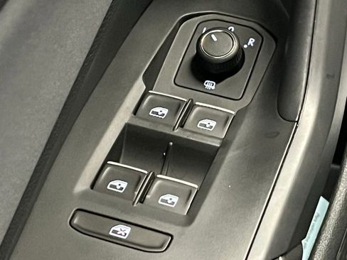 New 2025 Volkswagen Jetta SE image 15