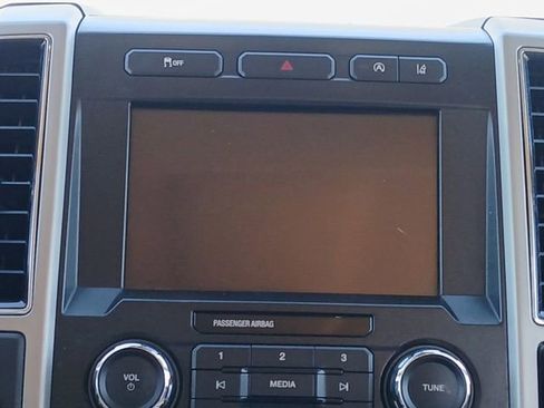 Used 2020 Ford F150 Lariat image 8