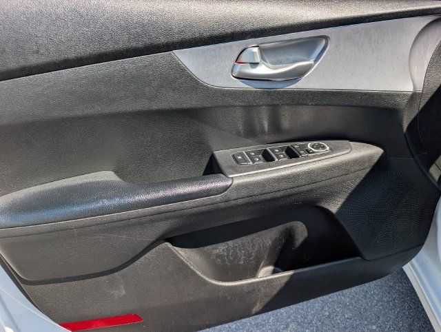 Used 2023 Kia Forte LXS FWD image 15