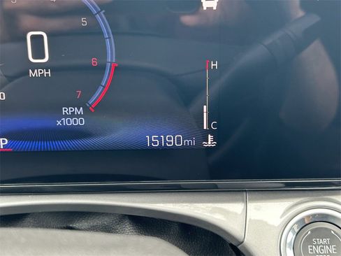 Used 2025 Chevrolet Trax LT image 33