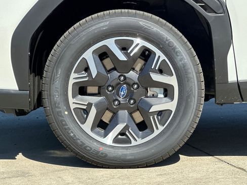 New 2026 Subaru Forester Premium AWD/4WD image 32