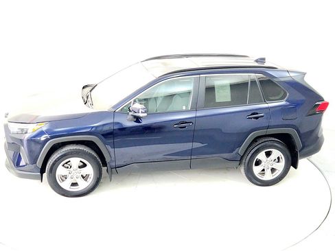 Used 2023 Toyota RAV4 XLE image 15