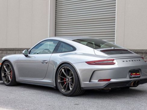 Used 2018 Porsche 911 GT3 RWD image 15