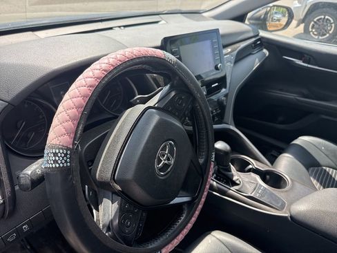 Used 2023 Toyota Camry SE FWD image 8