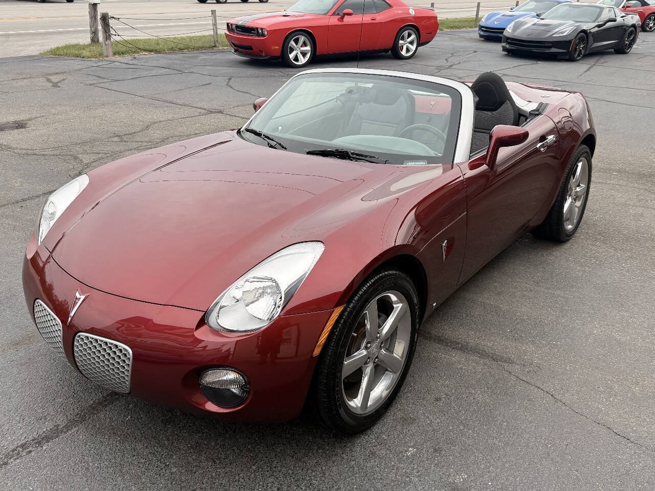 Used 2009 Pontiac Solstice Convertible w/ Preferred Package RWD image 15