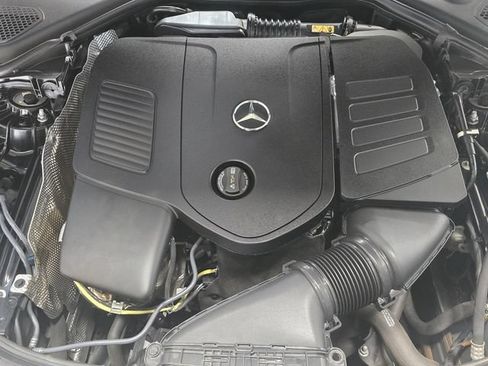 Used 2025 Mercedes-Benz E 350 Sedan image 8