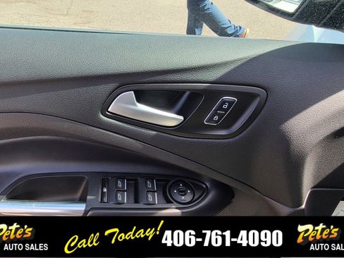 Used 2016 Ford C-MAX SE image 18