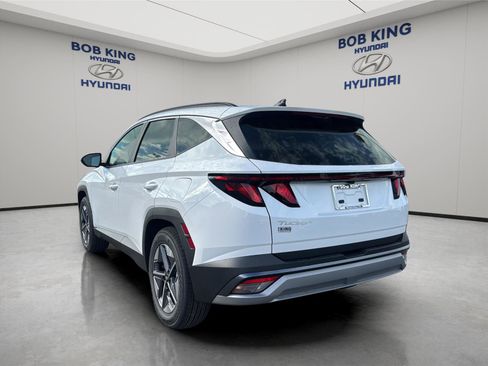 New 2026 Hyundai Tucson SEL FWD image 3