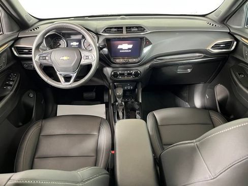 Used 2023 Chevrolet TrailBlazer ACTIV w/ Sun and Liftgate Package AWD/4WD image 40