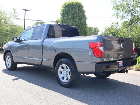 Used 2017 Nissan Titan S RWD image 9