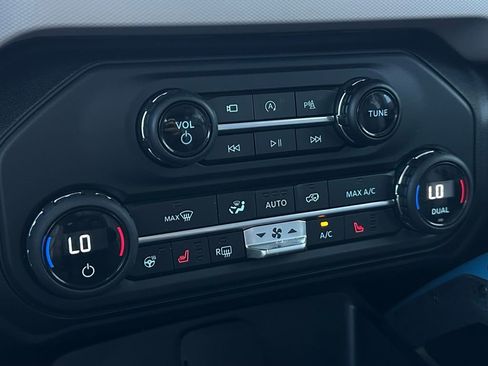 Used 2021 Ford Bronco Wildtrak image 17