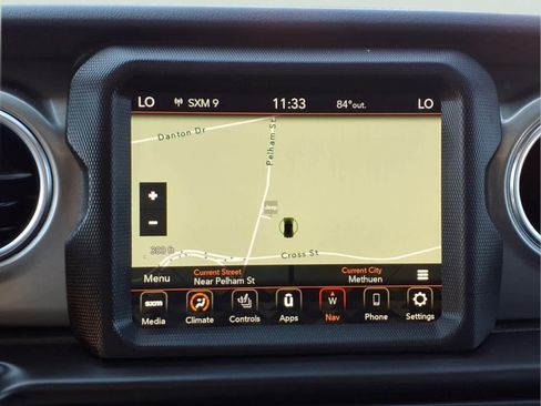 Used 2022 Jeep Wrangler Unlimited Sahara w/ Cold Weather Group AWD/4WD image 24